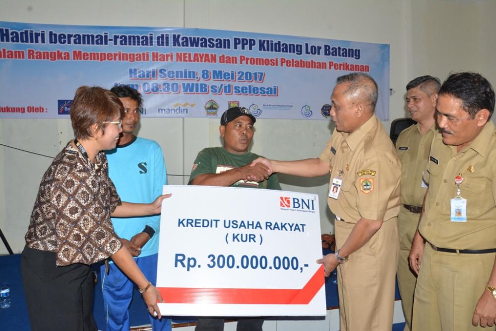 Hari Nelayan, Dinas Kelautan dan Perikanan Jawa Tengah Gelar Apel Bersih Pantai dan Pelabuhan