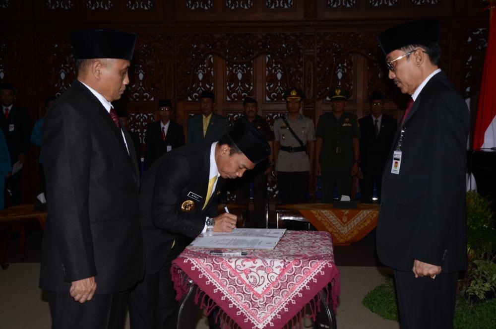 PR Bupati Baru Semakin Banyak