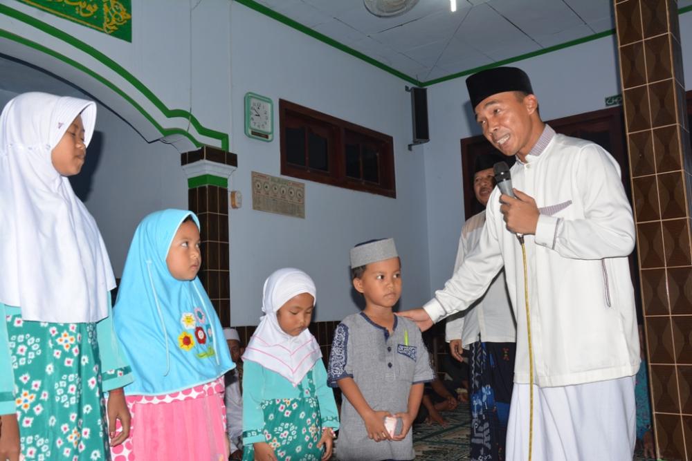 Tarawih Ukuwah Ajang Perkenalan Bupati Wihaji Kepada Masyarakat