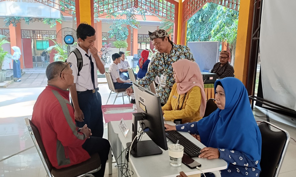 Hindari Kepadatan Pendaftar, SMAN 1 Batang Terapkan Sistem Antrean