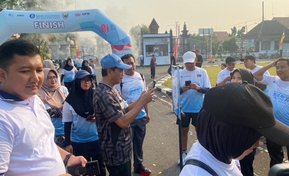 BI Tegal Dukung HUT Ke-81 RI di Batang, Kenalkan QRIS hingga Siapkan Wakaf Sumur Bor