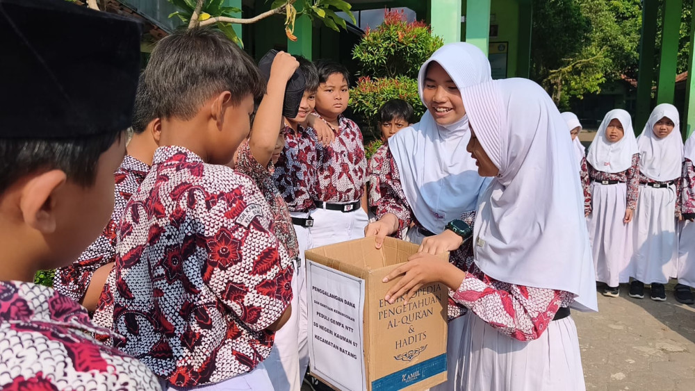 PMI Apresiasi Aksi Nyata SDN Kauman 7 Batang PT Yamani Asian Pacific Galang Donasi