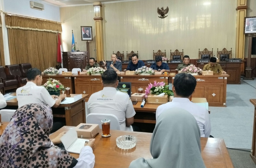 Audiensi Bersama Dewan, Pustakawan Batang Harapkan Kepastian Kesejahteraan