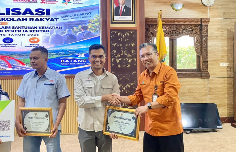 Berikan CSR 149 Nelayan, BPI Batang Dapatkan Penghargaan Perusahaan Bantu Pekerja Rentan