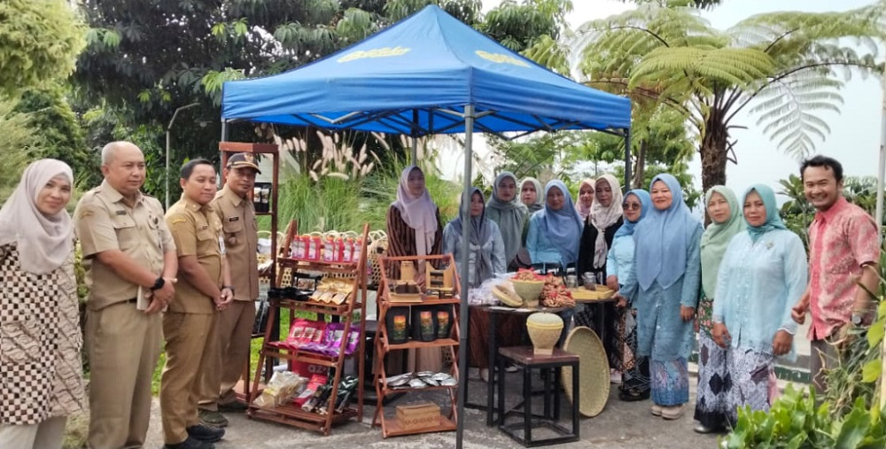 Monev Program PUPUK, KUPS Perempuan Kembangkan Usaha Agroforestri di Batang