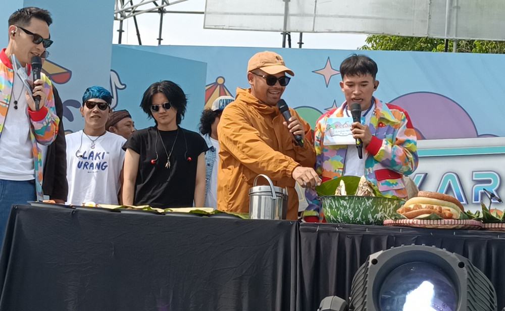 Karnaval SCTV, jadi Ajang Bupati Faiz Kenalkan Kuliner Khas Batang