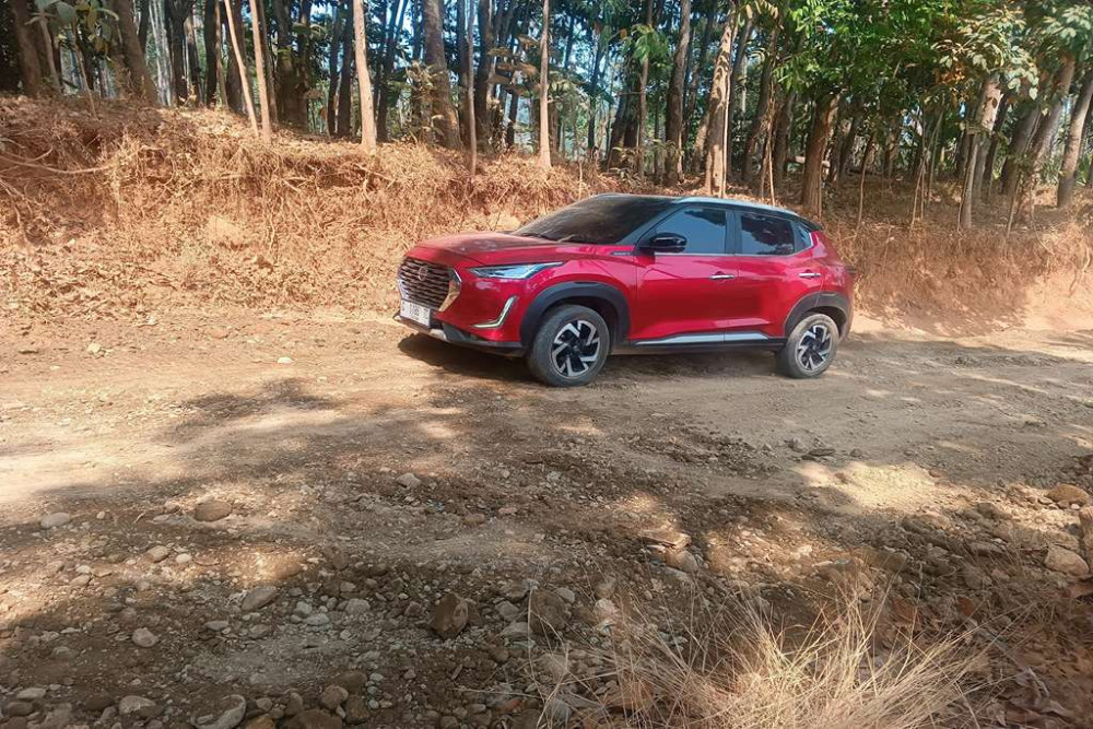 Jalan Hasil Pengerjaan TMMD di Desa Sembung Mulai Bisa Dilalui Mobil