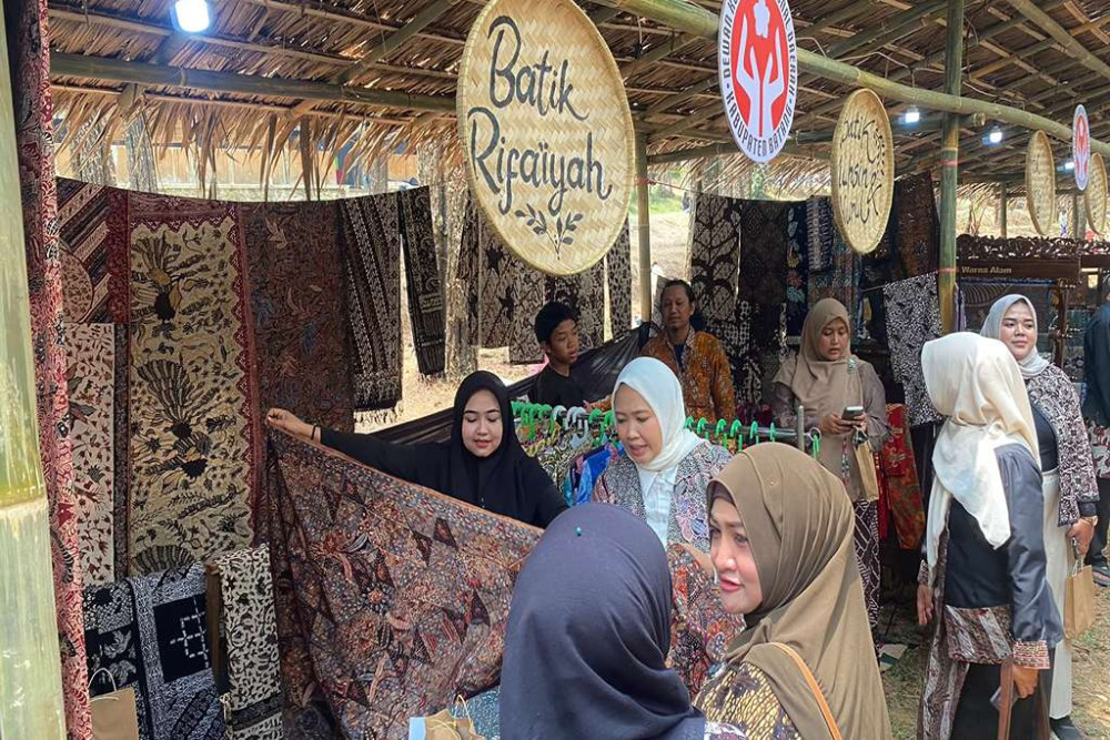 Kenduri Batik 2026 Sikembang Batang, Menaikkan Kelas Perajin Lokal Lewat Nuansa Tempo Dulu