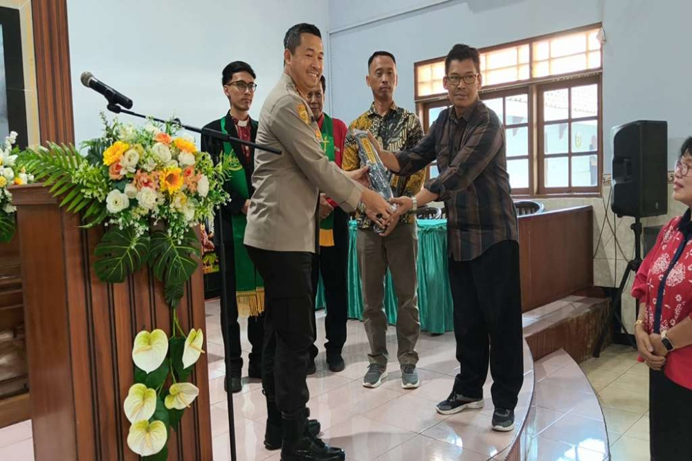 Wujudkan Keharmonisan, Kapolresta Hadiri Kegiatan Minggu Kasih GKJ Batang
