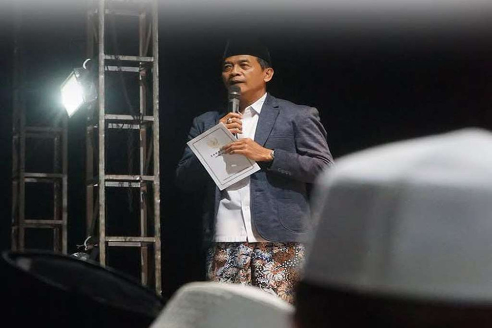 Ratusan Santri Ponpes Darul Ulum Tagih Makan Bergizi Gratis ke Wabup Batang