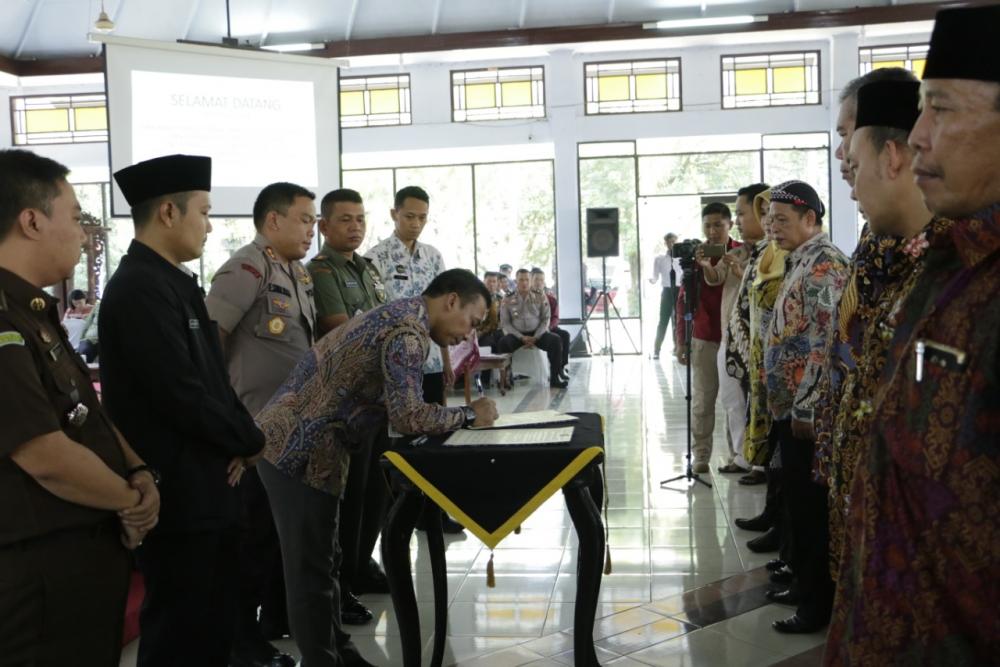 29 Desa di Batang Deklarasi Pilkades Damai Tanpa Money Politik 