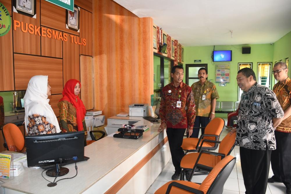 Hadir di Puskesmas Tulis, Wakil Bupati Batang Berikan Motivasi Pelayanan Prima