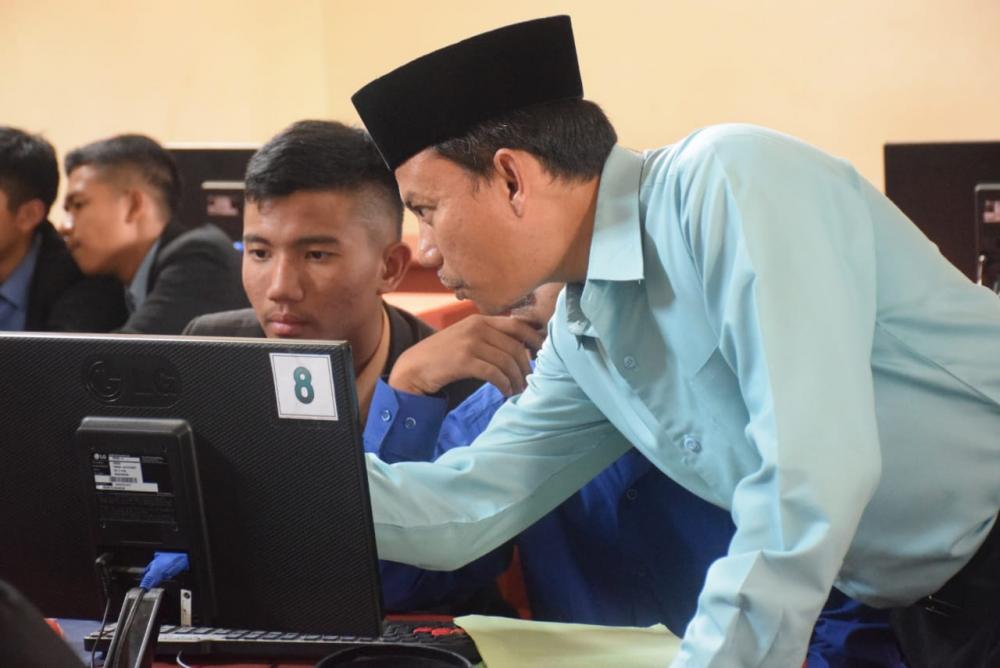 Santri Milenial Tak Alergi Teknologi