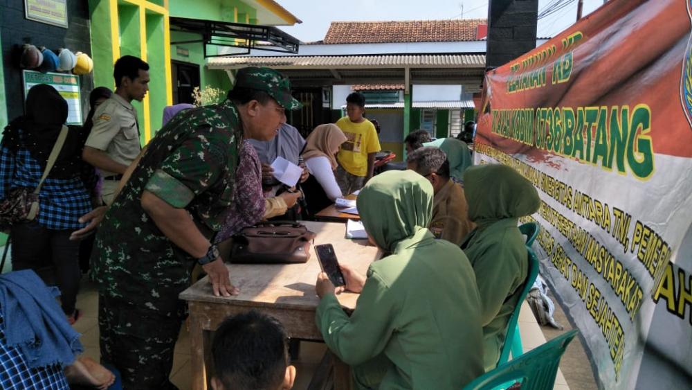 Hari Juang Kartika, Puluhan Warga di Batang Ikuti Pelayanan KB