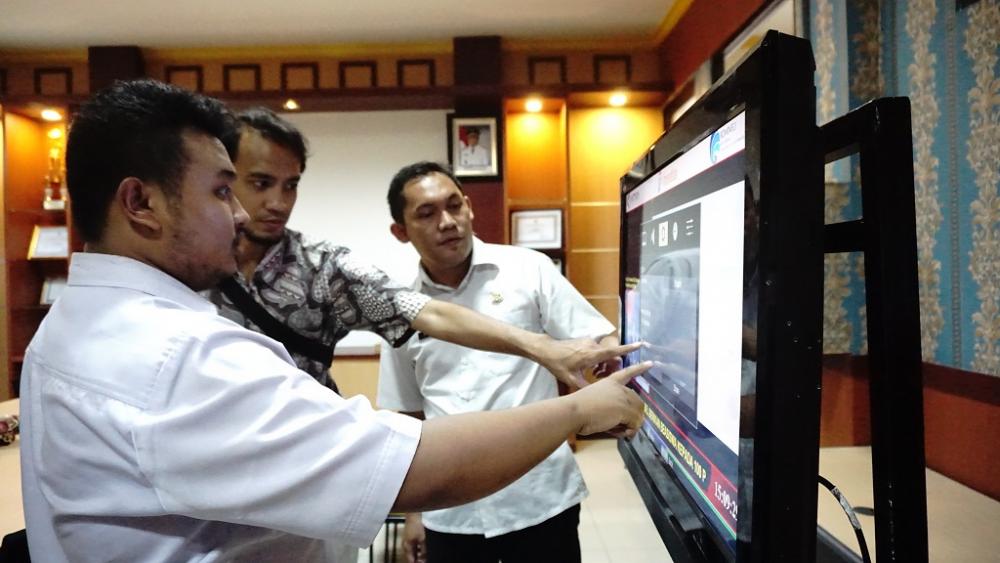 PEMASANGAN TVC MEDIA INDOOR