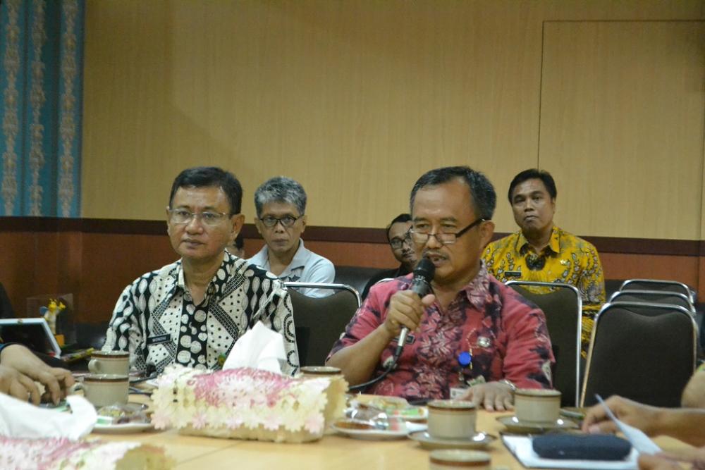 SISTEM BERBASIS APLIKASI MEMPERMUDAH INFORMASI