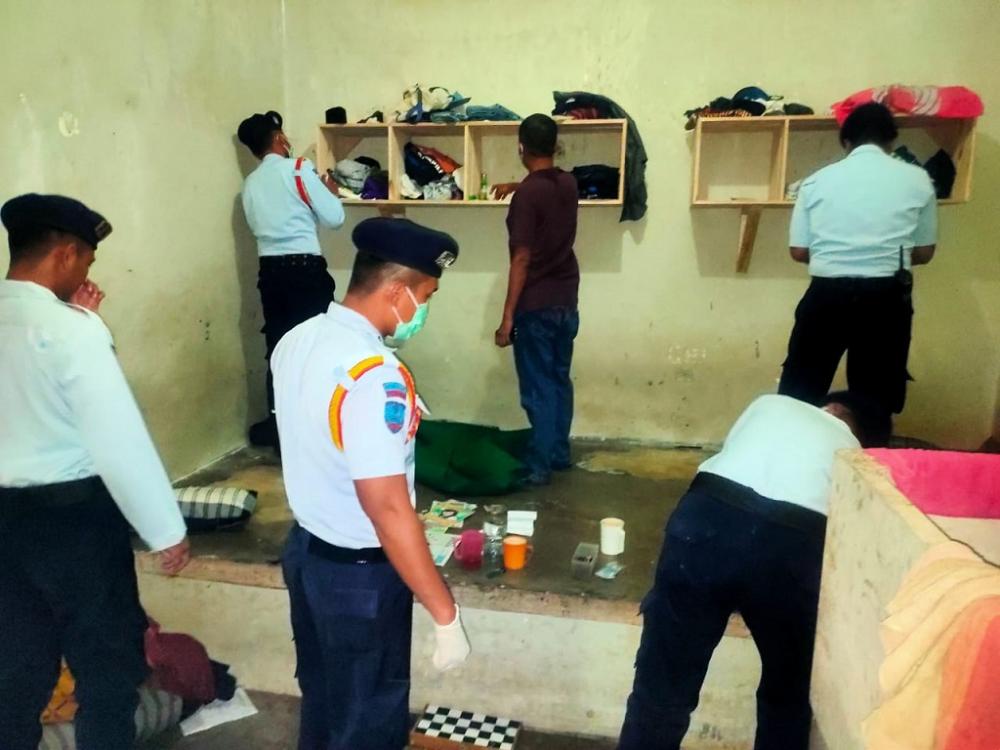 Gelar Razia Serentak, Rutan Kabupaten Batang Steril Dari Narkoba