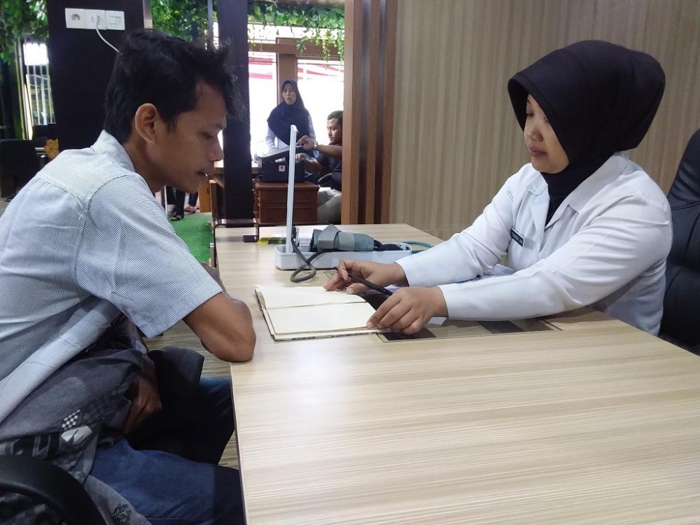 TES PEMERIKSAAN BUTA WARNA