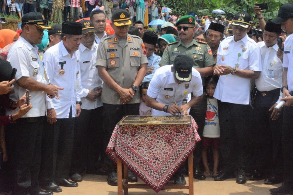 PERESMIAN JEMBATAN MONAS