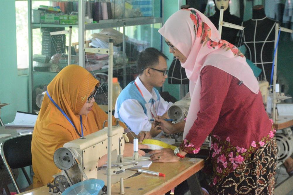 BERI CONTOH MENGUKUR