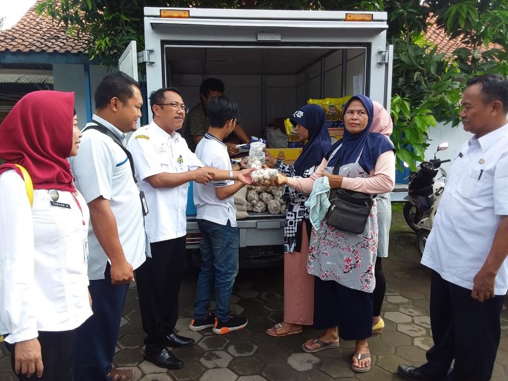 Tekan Harga Bawang Putih, Disperindagkop Batang Gelar Operasi Pasar