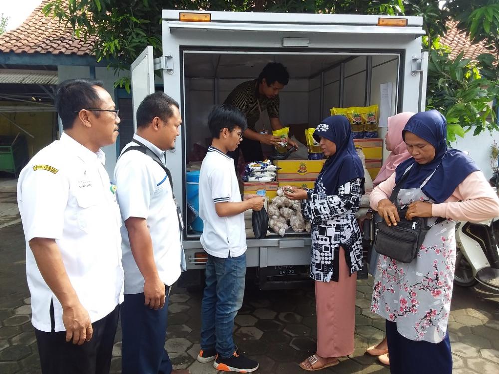 OPERASI PASAR ATASI KENAIKAN HARGA