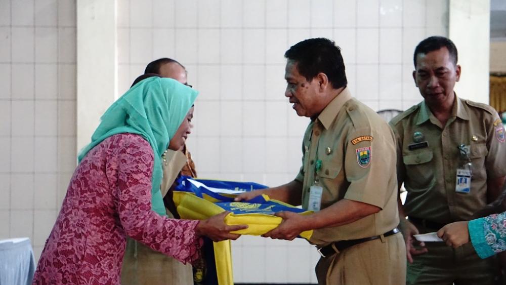 Korpri Batang Berikan Tali Asih Kepada 106 ASN Purna Tugas