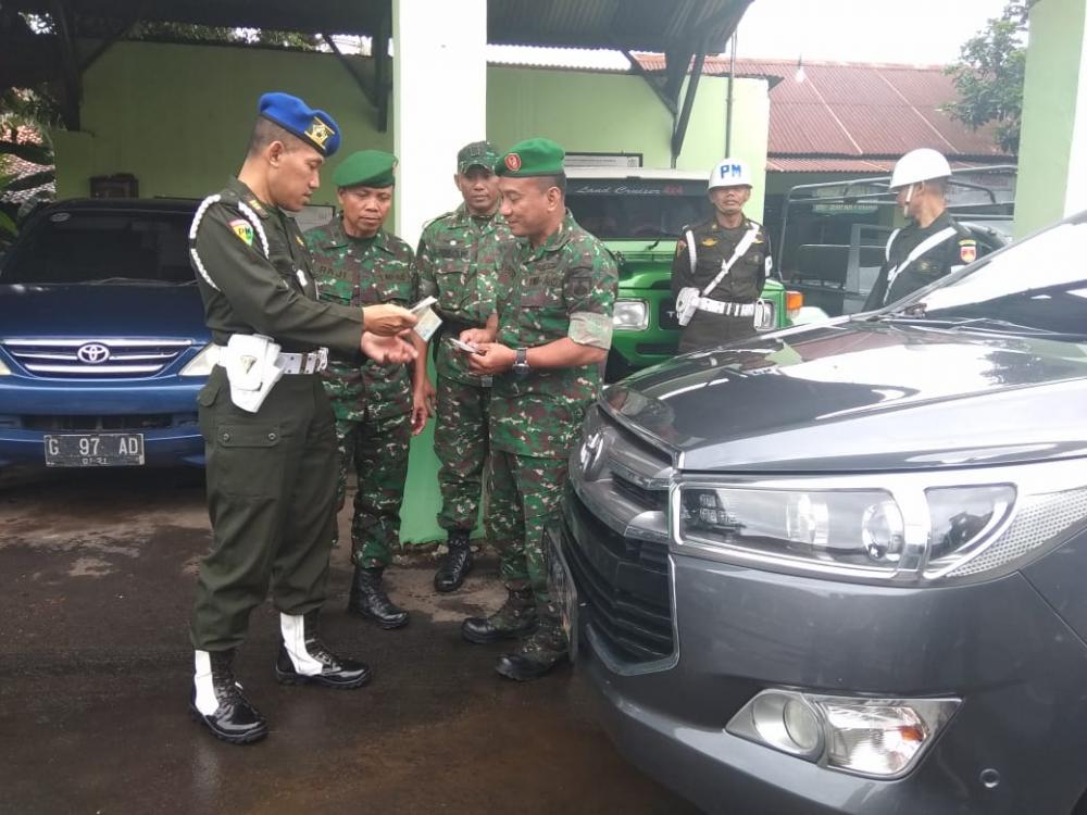 Sub Denpom 1-2/Pekalongan Periksa Kelengkapan Kendaraan Kodim 0736/Batang