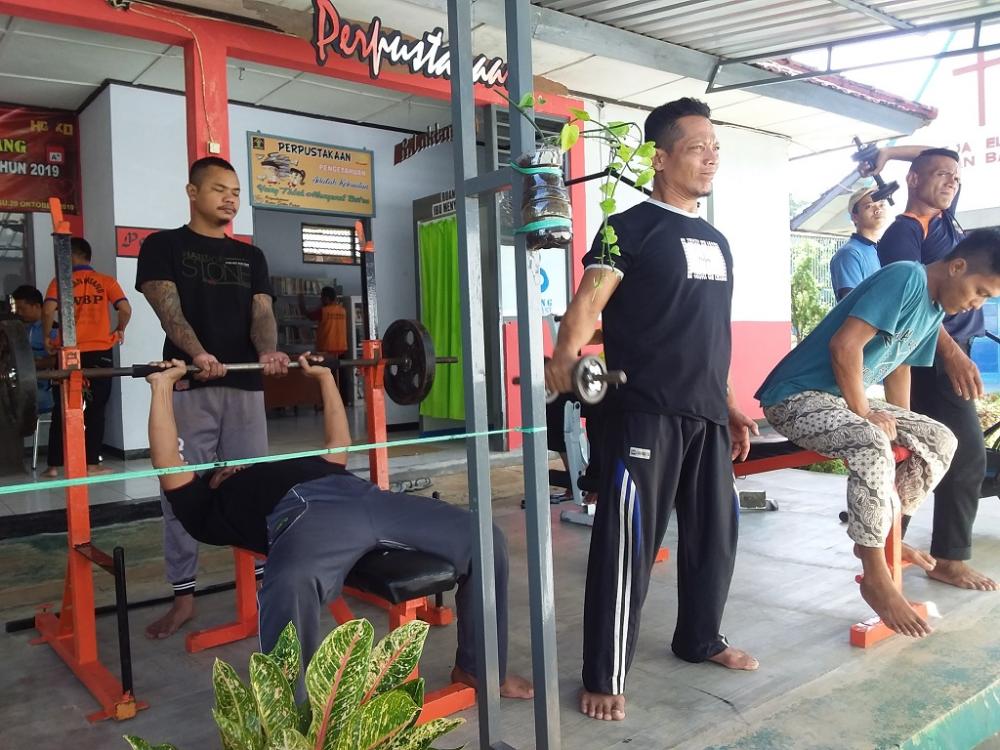 Rutan Batang Siap Gelar Kejuaraan Angkat Berat Squat Challenge 2020