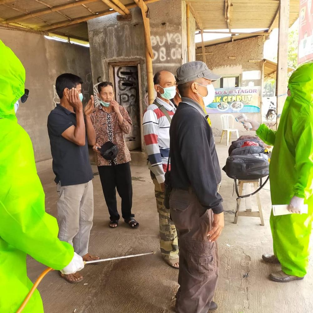 Pemudik Dari Zona Merah Melakukan Isolasi Mandiri di Desa Kalimanggis