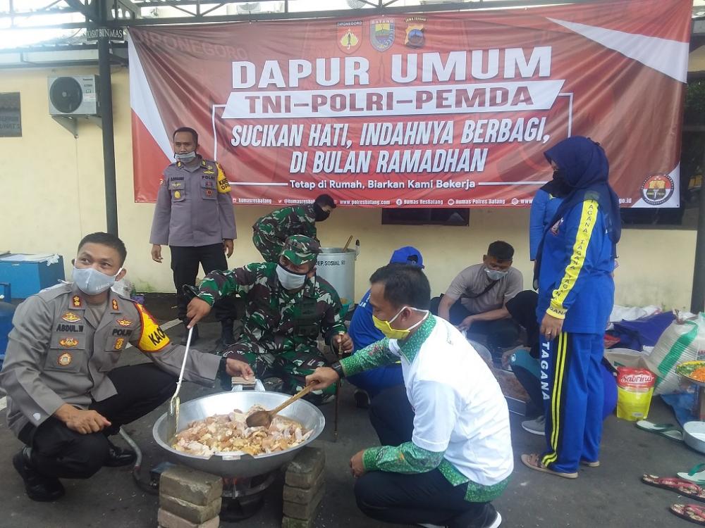 Forkopimda Batang Siapkan Menu Berbuka Bagi Terdampak Covid-19