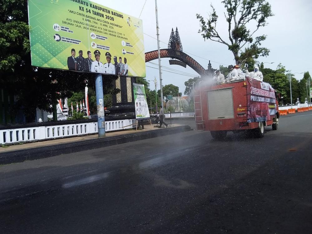 Tim Gugus Tugas Kembali Lakukan Penyemprotan Massal