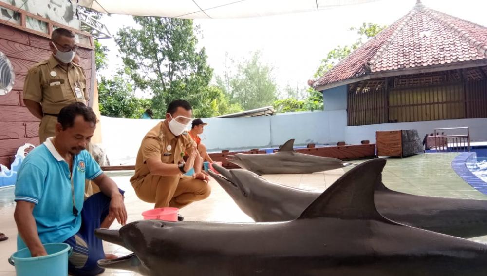 Jelang New Normal, Bupati Batang Cek Kesiapan Dholpin Center