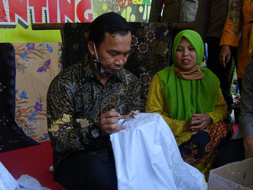 BATIK SERIBU CANTING