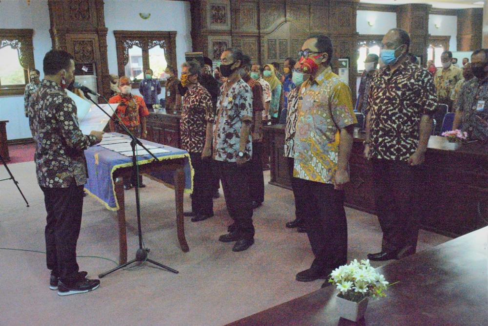 Bupati Batang Lantik 6 Pejabat pimpinan Tinggi Pratama