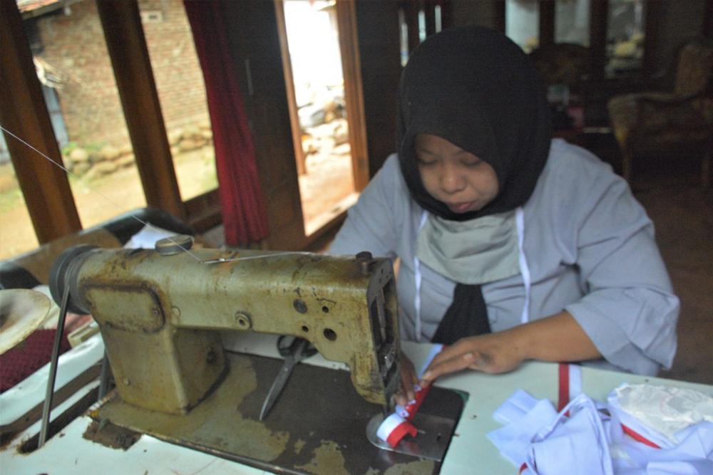 PASANG PITA TALI MASKER