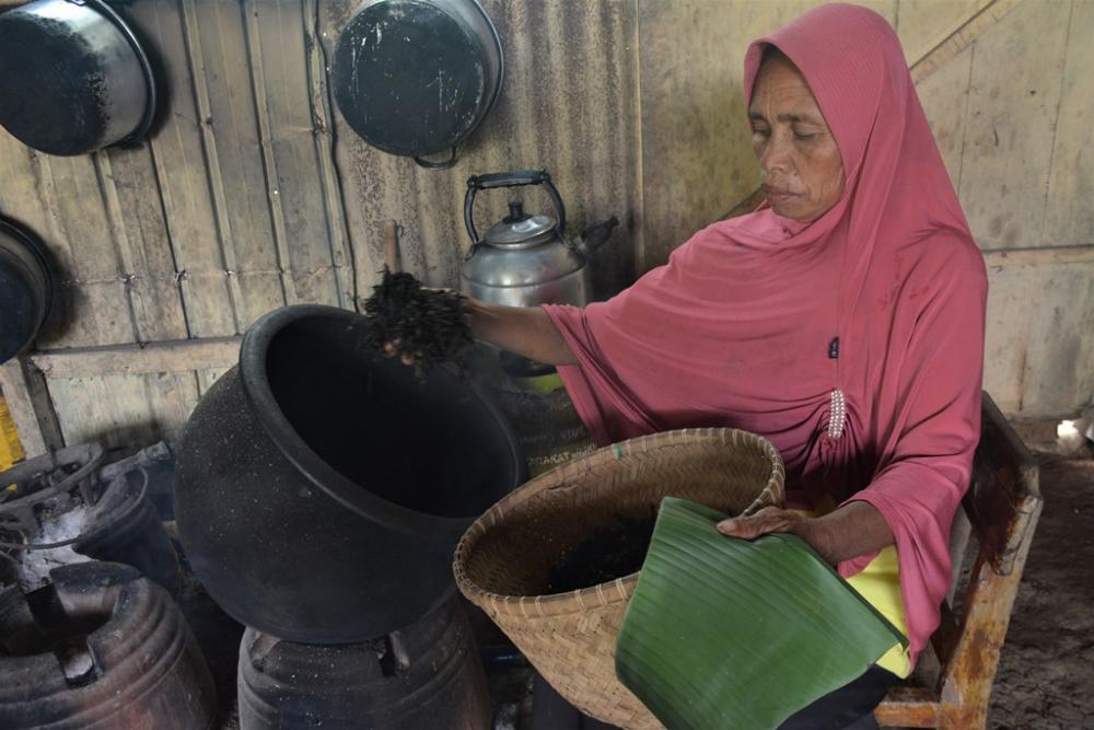 MASUKAN DAUN TEH KERING