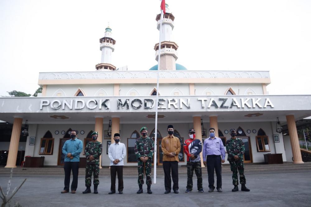 Pererat Silaturahmi, Dandim 0736/Batang Kunjungi Ponpes Tazakka