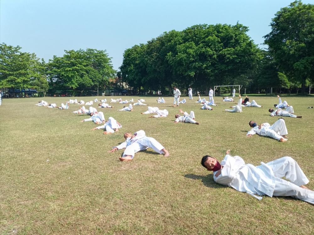 LATIHAN BELA DIRI POLRI