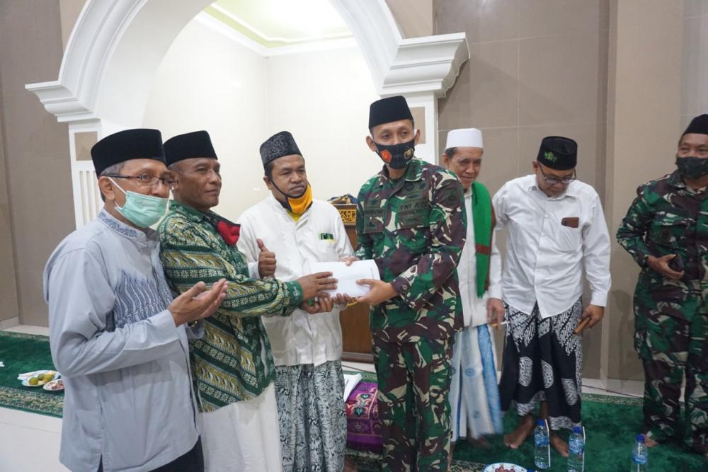 Jalin Silaturrahmi Dengan Para Ulama , Dandim Batang Laksanakan Istigosah