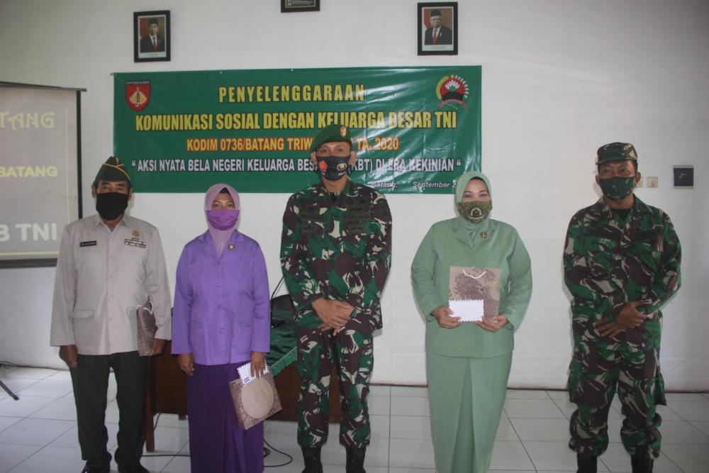 Pererat Silaturrahmi, Dandim 0736/Batang Komsos dengan Keluarga Besar TNI