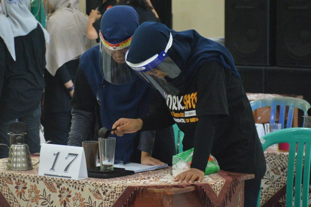 Kembangkan Kewirausahaan Siswa, SMK 1 Batang Gelar Workshop Barista Tingkat Dasar