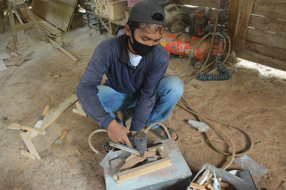 BUAT BAGIAN TUAS MINIATUR EXCAVATOR