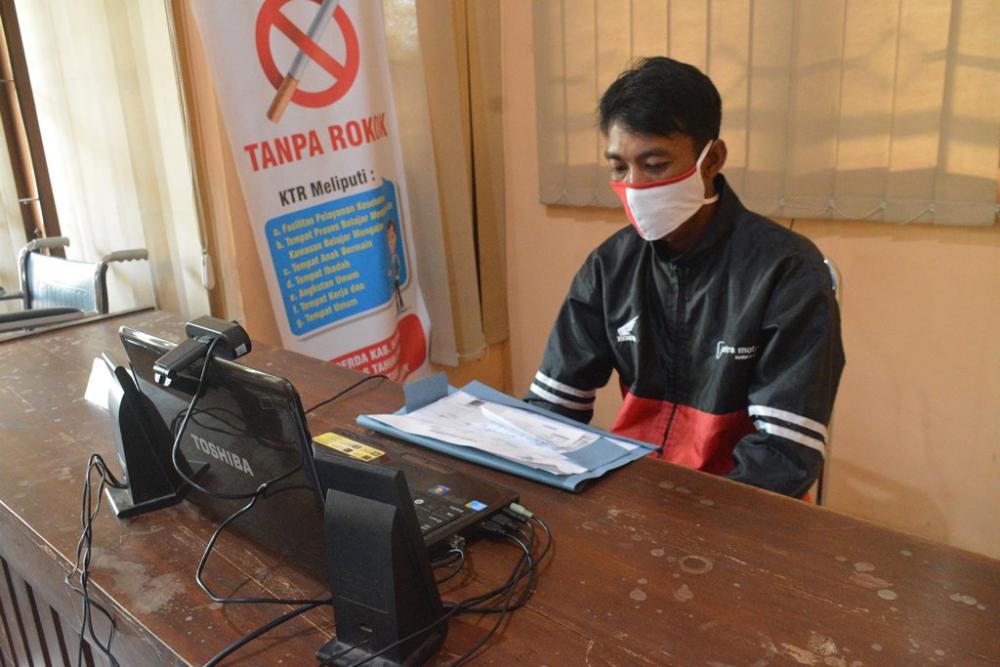 KONSULTASI DATA MELALUI VIDEO CONFERENCE