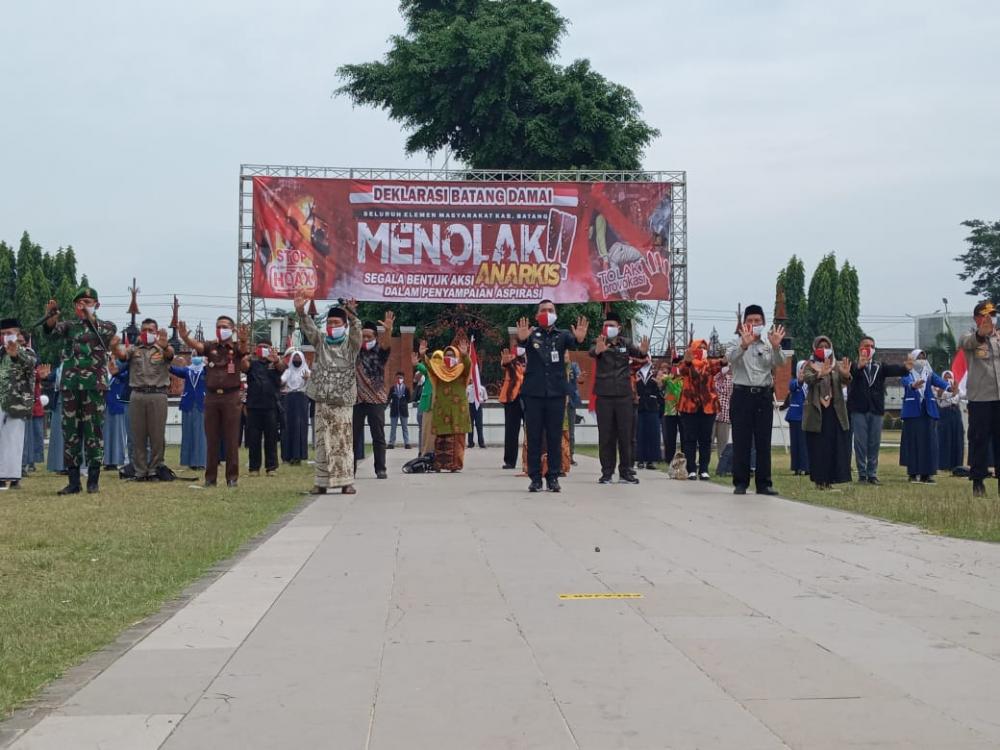 Forkopimda Bersama Tokoh Masyarakat Batang Menolak Anarkisme dalam Berpendapat