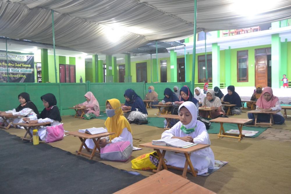 Khotmil Qurâ€™an dan Doâ€™a Keselamatan Para Santri