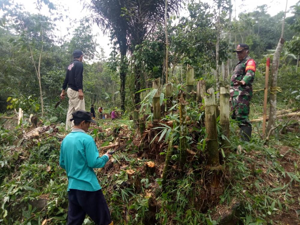 Karya Bakti Mandiri Wisata Religi Mulai Buka Jalan