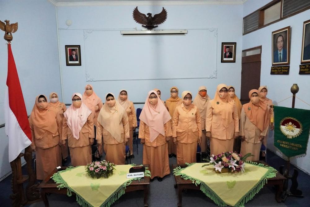 Pengukuhan DWP Batang Oleh DWP Provinsi Jateng Secara Virtual