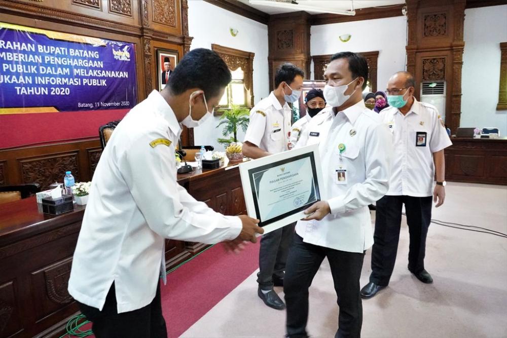PENGHARGAAN BADAN PUBLIK PEMERINTAH DESA