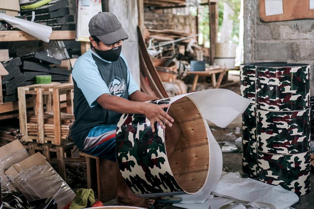 BERI WARNA BODI PERKUSI